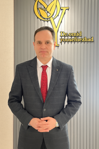 dr omid yoosdnezhad